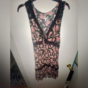 Excellent used condition, knee length floral dress.
